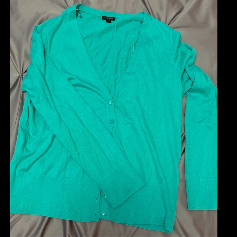 Ann Taylor V-Neck Ribbed Cardigan